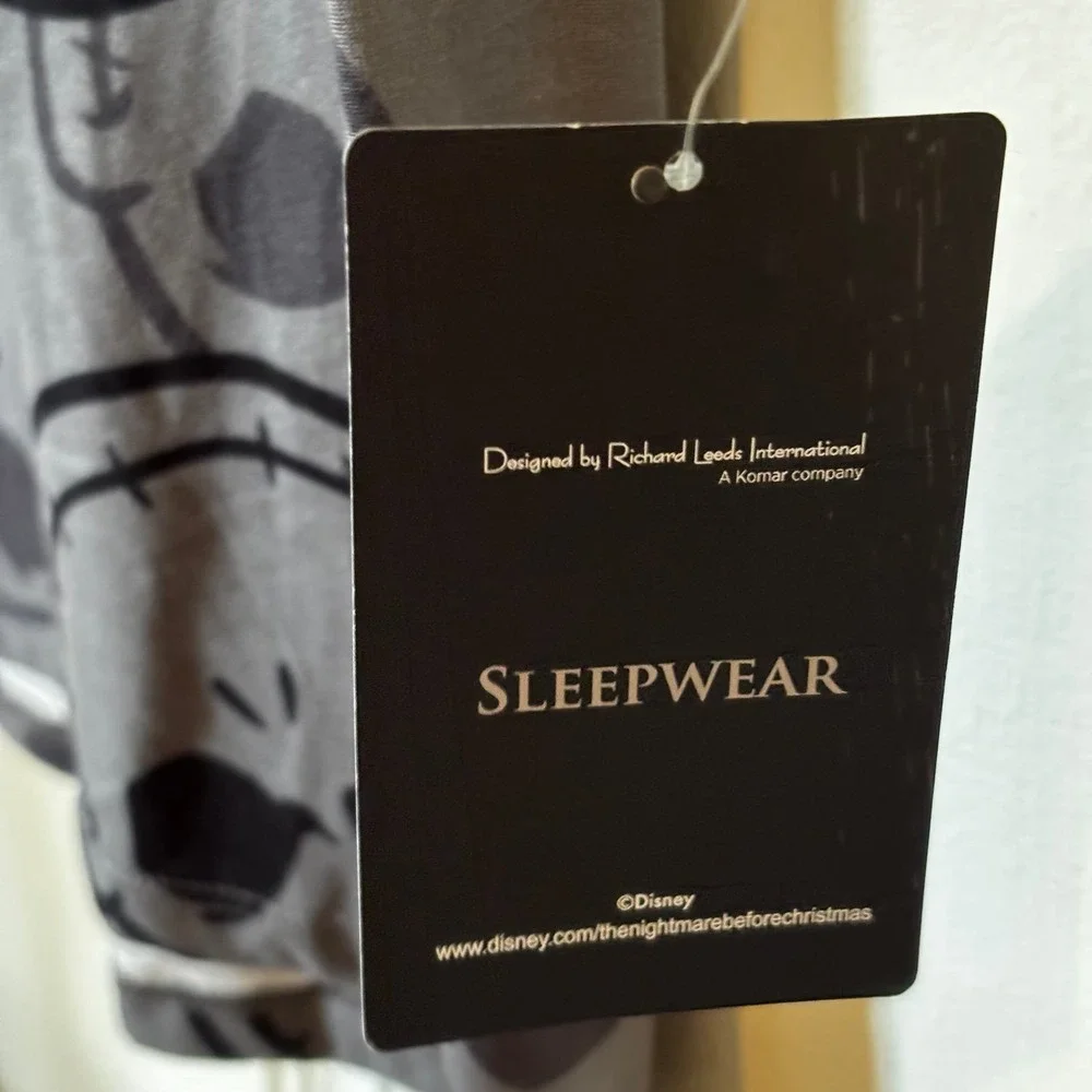 Disney Nightmare‎ Before Christmas Medium NWT Sleepwear